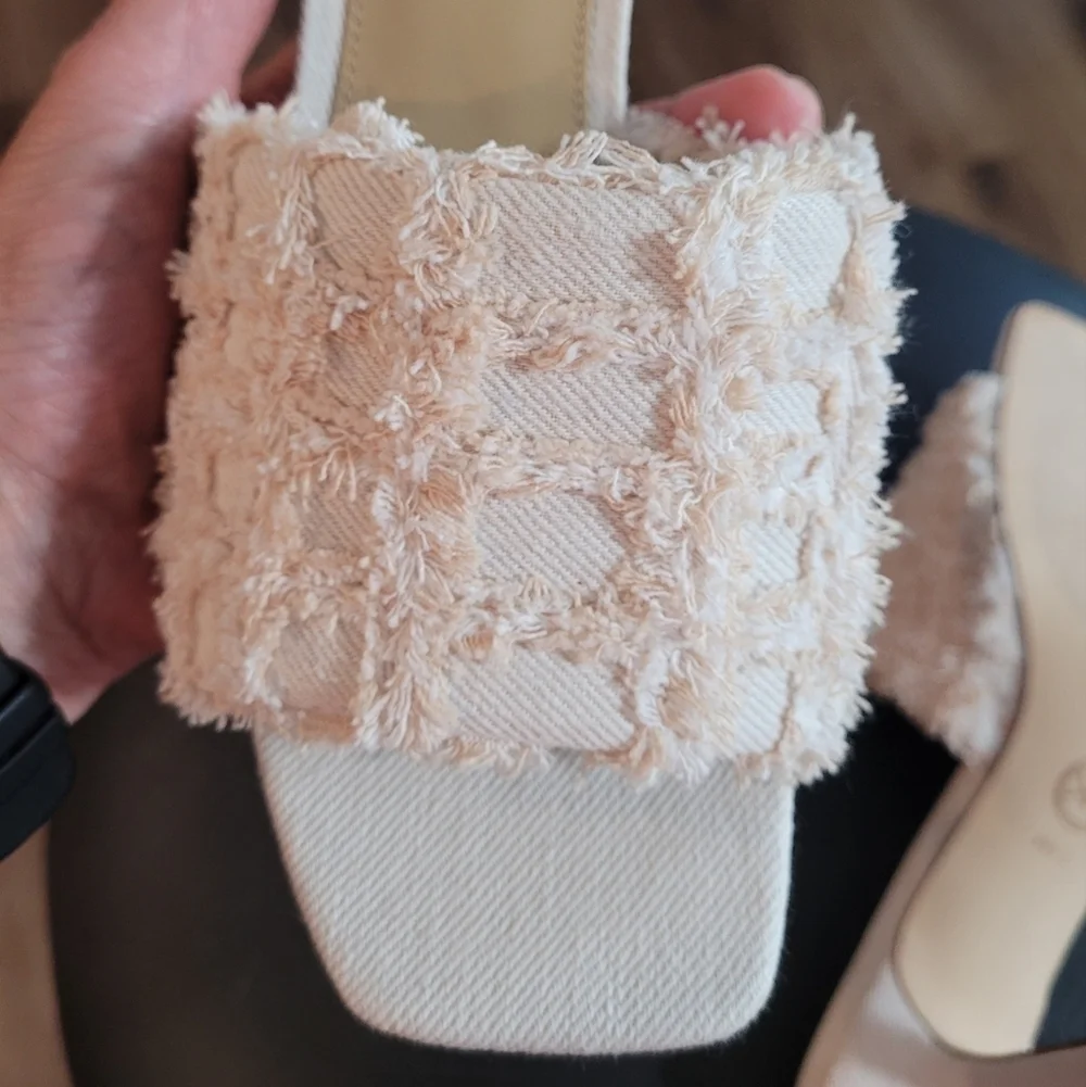 MICHAEL Mickael Kors Heeled Mule Sandal 7.5